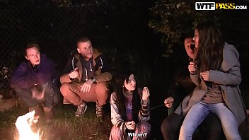Ülkede Evde Porno Ateşin Önünde Seks Yaparken Becerdin