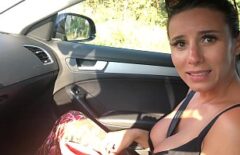 Bu Sürtük Uber şoförüyle Havalı Seks Yapar